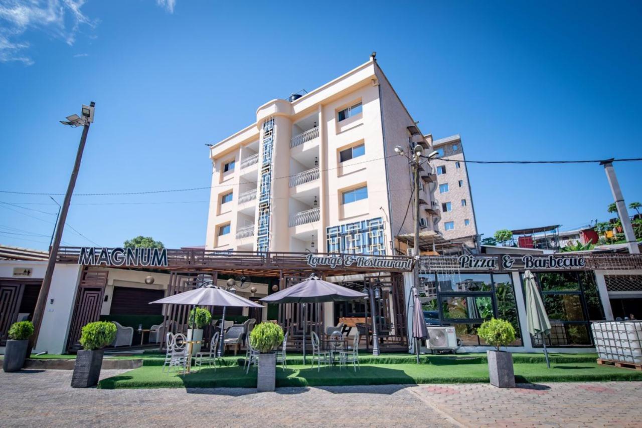 Villa Magnum Дуала Екстер'єр фото